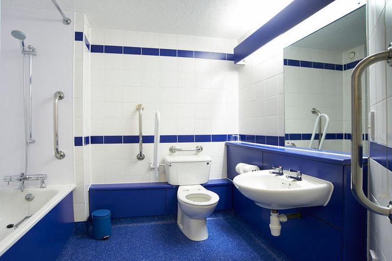 Travelodge Cardiff Airport Barry Zewnętrze zdjęcie