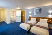 Travelodge Cardiff Airport Barry Zewnętrze zdjęcie